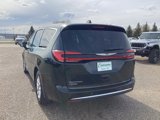 Used 2023 Chrysler Pacifica Touring-L image 3