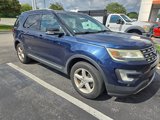 Used 2016 Ford Explorer XLT w/ Equipment Group 202A image 3