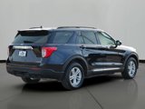 Used 2022 Ford Edge Titanium image 3