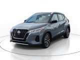 Used 2022 Nissan Kicks SV image 2
