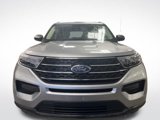 Used 2022 Ford Explorer XLT image 2