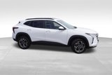 Used 2024 Chevrolet Trax LT image 4