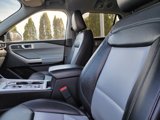 Used 2022 Ford Explorer XLT w/ Equipment Group 202A image 4