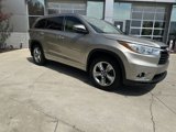 Used 2016 Toyota Highlander Limited image 2