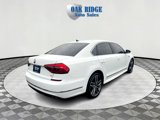 Used 2017 Volkswagen Passat 1.8T R-Line image 5
