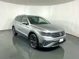 Used 2022 Volkswagen Tiguan SE image 3