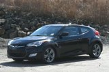 Used 2013 Hyundai Veloster w/ Style Pkg image 2