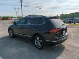 Used 2020 Volkswagen Tiguan SEL w/ Tiguan Two-Row MDO Package image 6