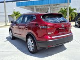 Used 2022 Nissan Rogue Sport SV image 3