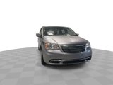 Used 2016 Chrysler Town & Country Touring image 5