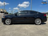 Used 2019 Ford Fusion SE image 2