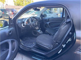 Used 2017 smart fortwo passion image 6
