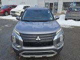 Used 2024 Mitsubishi Outlander AWD image 2