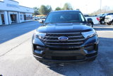 Used 2023 Ford Explorer XLT image 3