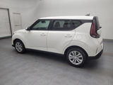 Used 2023 Kia Soul LX image 3