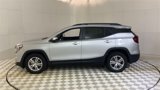 Used 2022 GMC Terrain SLE w/ Driver Convenience Package image 5