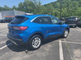 Used 2021 Ford Escape SE w/ Convenience Package image 3