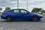 Used 2022 Hyundai Elantra SEL w/ Convenience Package image 3