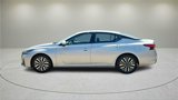 Used 2023 Nissan Altima 2.5 SV image 4