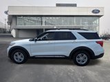 Certified 2022 Ford Explorer XLT w/ Equipment Group 202A image 5
