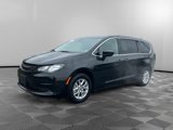 Used 2023 Chrysler Voyager LX image 3