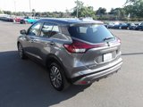 Used 2022 Nissan Kicks SV image 6