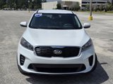Used 2019 Kia Sorento LX image 2