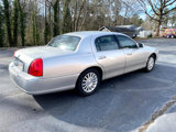 Used 2004 Lincoln Town Car Ultimate image 3