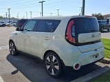 Used 2016 Kia Soul ! w/ Premium Package image 4