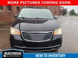 Used 2013 Chrysler Town & Country Limited image 3