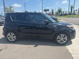 Used 2015 Kia Soul + image 3