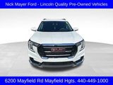 Used 2022 GMC Terrain SLE w/ Driver Convenience Package image 2