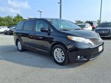 Used 2015 Toyota Sienna XLE image 3