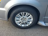 Used 2013 Chrysler Town & Country Touring-L w/ Premium Group image 4