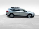 Used 2019 Subaru Outback 2.5i Premium image 4