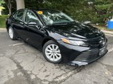 Used 2020 Toyota Camry LE image 2