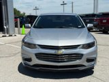 Used 2017 Chevrolet Malibu LT image 2
