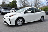 Used 2020 Toyota Prius L Eco image 2