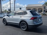 Used 2023 Volkswagen Tiguan SE image 4
