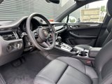 Certified 2024 Porsche Macan image 4