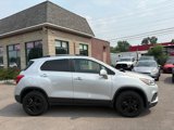Used 2019 Chevrolet Trax LT w/ LT Convenience Package image 4