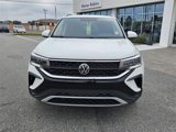 Used 2022 Volkswagen Taos SE image 2