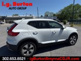 Used 2019 Volvo XC40 T5 Momentum image 3