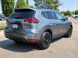 Used 2018 Nissan Rogue SV image 3