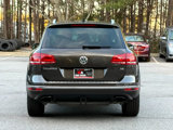 Used 2016 Volkswagen Touareg Sport image 6