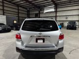 Used 2013 Toyota Highlander Limited image 6