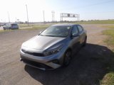 Used 2022 Kia Forte LXS image 2
