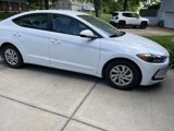 Used 2017 Hyundai Elantra SE image 2
