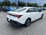 Used 2024 Hyundai Elantra SEL image 3