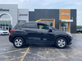 Used 2020 Chevrolet Trax LT w/ LT Convenience Package image 3